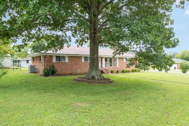 43_Stovall_St_03