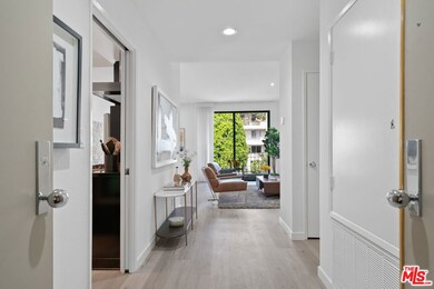 1140 Alta Loma Rd unit 201, West Hollywood, CA 90069 - photo 2