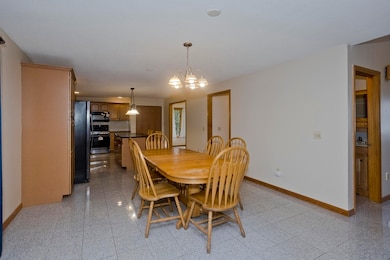 27 Bunker Cir, East Longmeadow, MA 01028 - photo 6