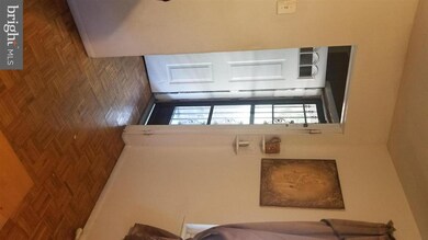 402 Wilkes St, Berkeley Springs, WV 25411 - photo 6