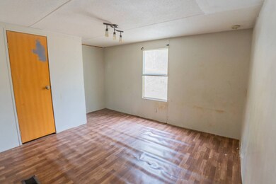 591 Cane Creek Mountain Rd, Tellico Plains, TN 37385 - photo 5