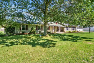 610 Ingle Dr, Ossian, IN 46777 - photo 2