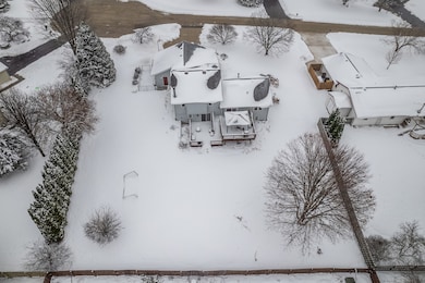 9336 Old Towne Ct, Roscoe, IL 61073 - photo 6