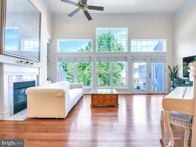 12812 Dogwood Hills Ln, Fairfax, VA 22033 - photo 4