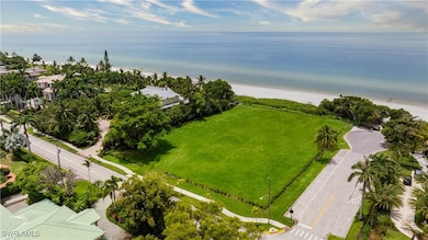 275 Gulf Shore Blvd N, Naples, FL 34102 - photo 3