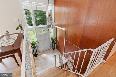 9126 Santayana Dr, Fairfax, VA 22031 - photo 2