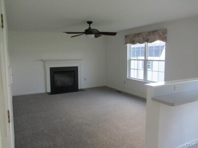 4809 Beech St, Whitehall, PA 18052 - photo 4