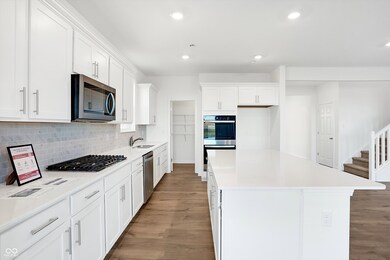 492 Bluestem Ln, New Whiteland, IN 46184 - photo 4