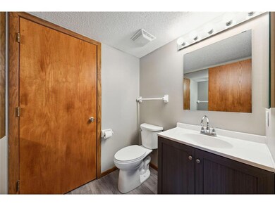 New 1/2 Bathroom