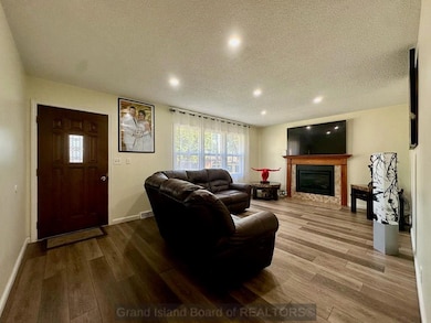 2223 W 17th St, Grand Island, NE 68803 - photo 5