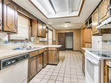 34175 Willow View Rd, Tecumseh, OK 74873 - photo 7