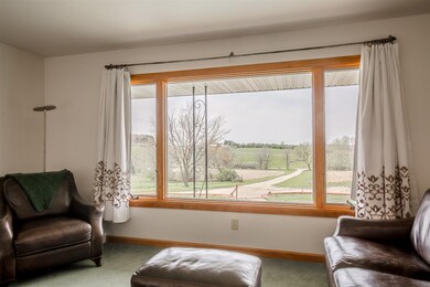 N9094 Legler Rd, Brooklyn, WI 53521 - photo 4