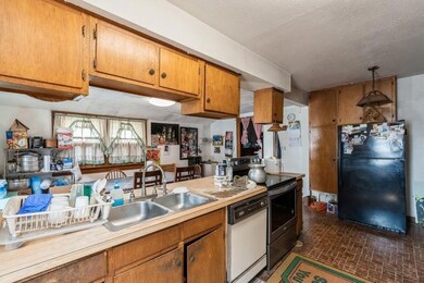 1701 12th St, Des Moines, IA 50314 - photo 7