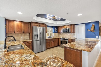 Gorgeous gourmet kitchen