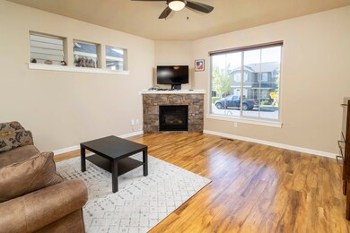 1 20778 NE Sierra Dr_0009 copy