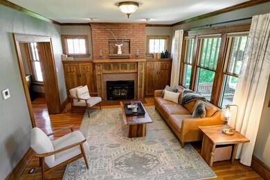 129 Arden-30