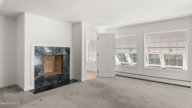 Bedroom 2 - 2LR