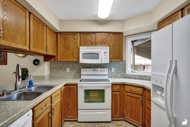 10_Kitchen