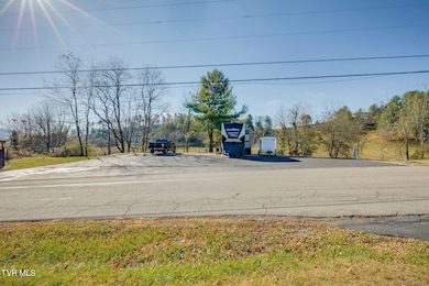 177 Hospital Rd, Mountain City, TN 37683 - photo 2