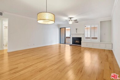 Living room w/ fireplace