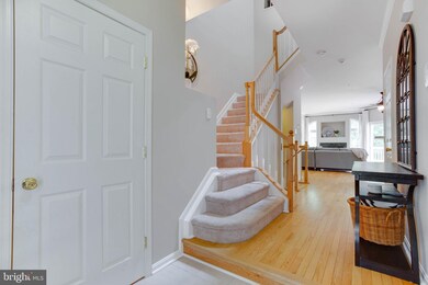 2586 Running Wolf Trail, Odenton, MD 21113 - photo 5