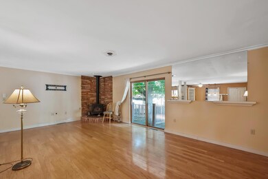 11-web-or-mls-7608 Palmer Rd SW-111