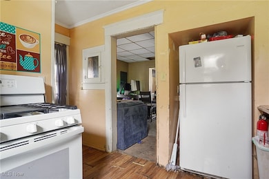 201-203 W Clark St, East Palestine, OH 44413 - photo 4