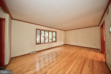 1119 Sturbridge Rd, Fallston, MD 21047 - photo 3