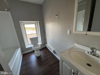 4929 N 6th St unit 3RD FL, Philadelphia, PA 19120 - photo 5