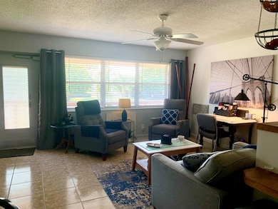 116 Canterbury E unit 1160, West Palm Beach, FL 33417 - photo 5