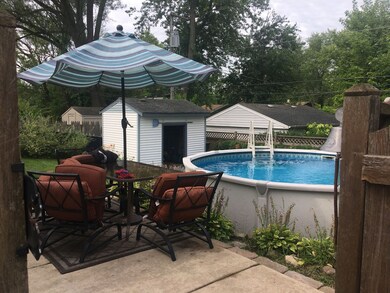 80 Alameda Dr, Carpentersville, IL 60110 - photo 2