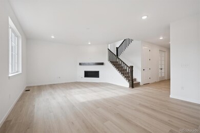 25020 E Pacific Dr, Aurora, CO 80013 - photo 7