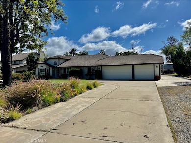 28870 Broken Arrow Cir, Menifee, CA 92584 - photo 2