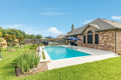 2806 S Galveston Ave, Pearland, TX 77581 - photo 7