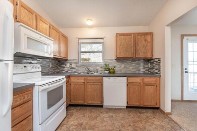 1282 Pinnacle Dr, Columbus, OH 43204 - photo 6