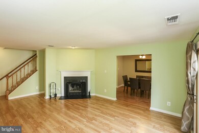 4134 Churchman Way unit 3, Woodbridge, VA 22192 - photo 6