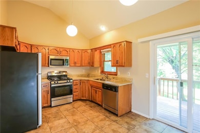 2412 Little Blue Ct, Liberty, MO 64068 - photo 5