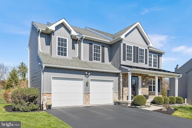 164 Oak Creek Dr, Royersford, PA 19468 - photo 2