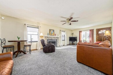 Living Room / Dining Room