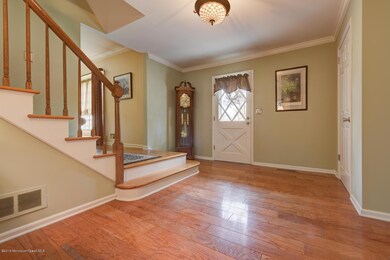 8 Georgetown Rd Colts Neck NJ-large-010-