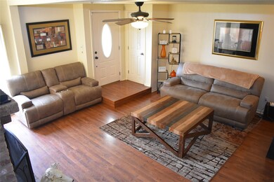 7724 Challie Ln unit 7724, Houston, TX 77088 - photo 4