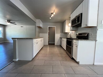 14 Brook Forest Ln, Hurst, TX 76053 - photo 7