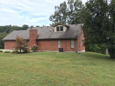 526 E Oak St, Lebanon Junction, KY 40150 - photo 7