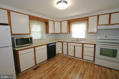 6614 Freedom Ave, Sykesville, MD 21784 - photo 5