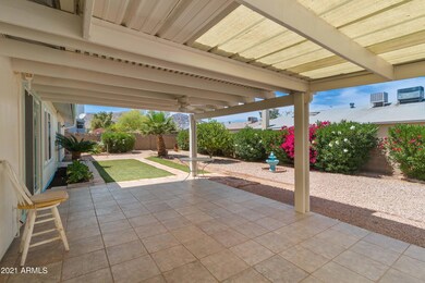 BIG COVERED PATIO