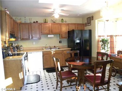 4607 Mason Run Ct, North Chesterfield, VA 23234 - photo 6