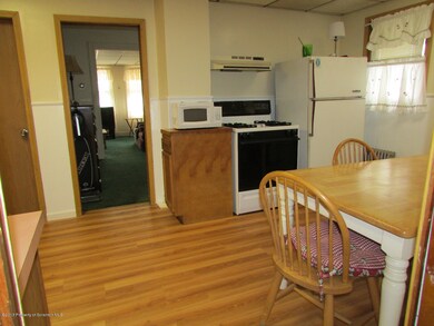 512 E Locust St, Scranton, PA 18505 - photo 5