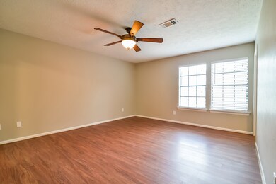 8319 Clover Gardens Dr, Houston, TX 77095 - photo 7