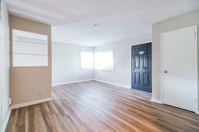 890 Bucknell Rd, Columbus, OH 43213 - photo 5