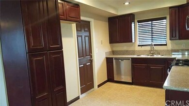 16297 Molino Dr, Victorville, CA 92395 - photo 6